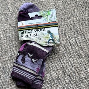 Smartwool Kids' Hike Socks in Purple and Gray comes w a hair tie!